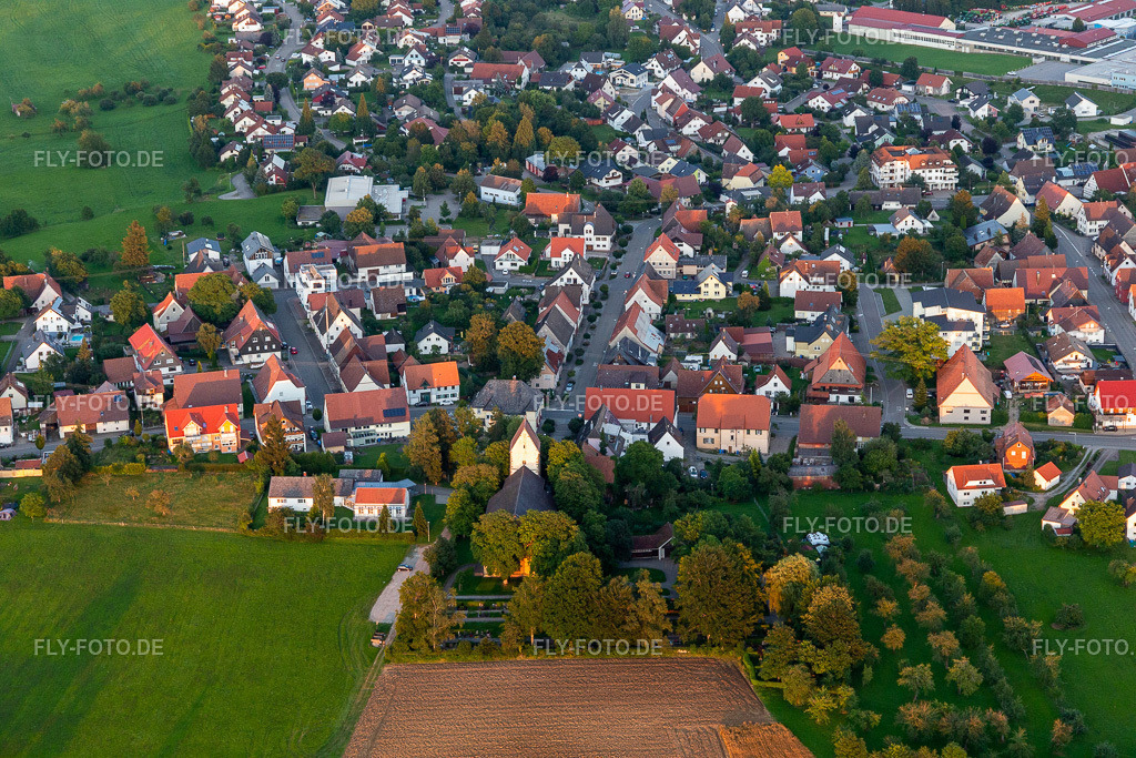 St. Otmar | Luftbild: St. Otmar im Ortsteil Hochmössingen in Oberndorf im Bundesland Baden-Württemberg in Deutschland. Foto: IMG_128634.jpg vom 25.08.2021 durch ©2025 Werner Riehm fly-foto.de/copyright - Realisiert mit Pictrs.com