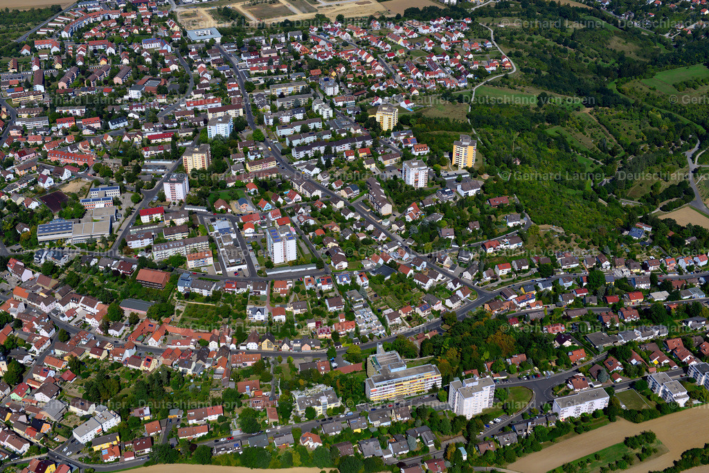 3650188 | GERBRUNN 31.08.2016 Stadtansicht des Innenstadtbereiches in Gerbrunn im Bundesland Bayern, Deutschland. // City view on down town in Gerbrunn in the state Bavaria, Germany. Foto: Gerhard Launer