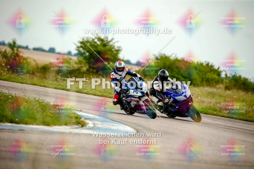 Chambley Juli-2207 | Hier findet Ihr Bilder von Touristenfahrten auf der Nürburgring Nordschleife oder von anderen Veranstaltungen die ich besucht habe. Viel Spass beim Durch Schauen 