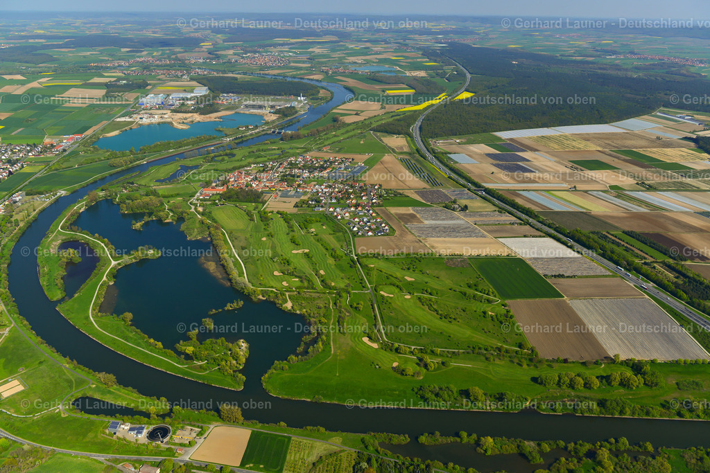 3600521 | Mainverlauf bei MAINSONDHEIM 02.05.2016 und Gelände des Golfplatz  in Mainsondheim im Bundesland Bayern, Deutschland // Grounds of the Golf course at  in Mainsondheim in the state Bavaria, Germany Foto: Gerhard Launer