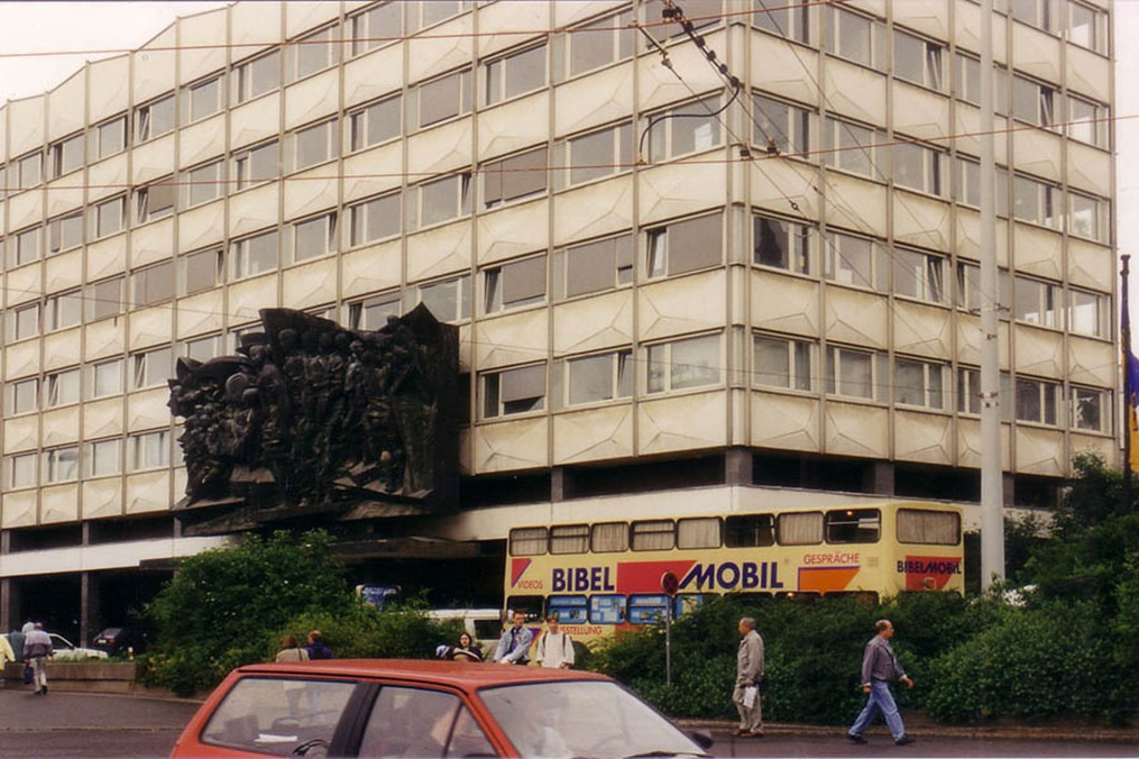 Foto: Leipzig - Universität Leipzig | Das Team hinter BILDLEXIKON LEIPZIG bündelt historische wie aktuelle Informationen über die Stadt Leipzig in Text und Bild auf einer Plattform und stellt diese der interessierten Öffentlichkeit zur Verfügung.