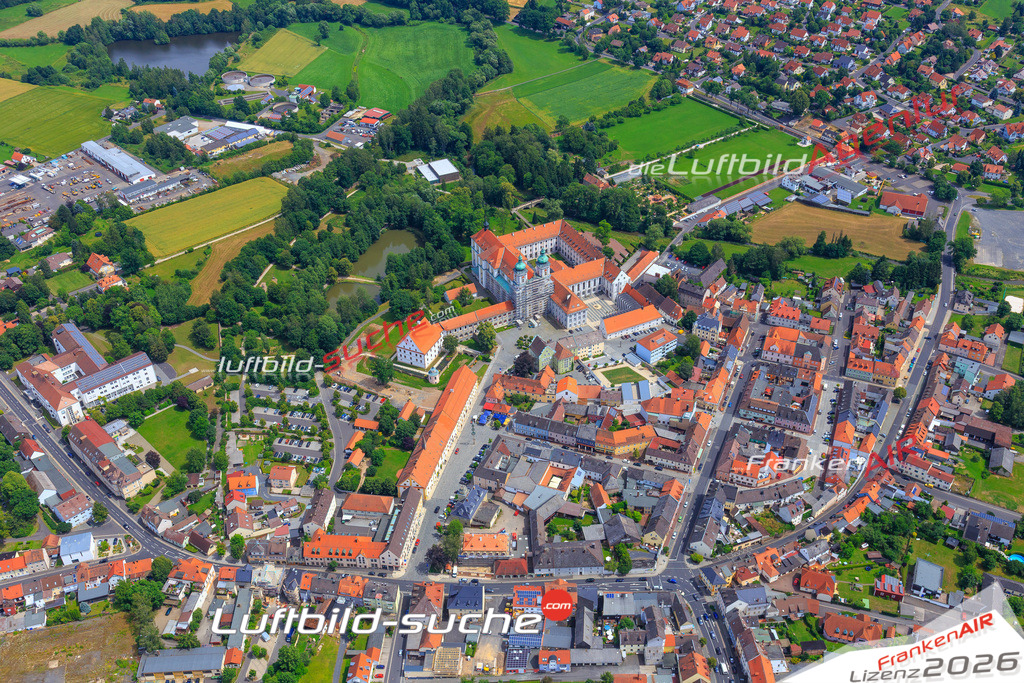 Die Luftaufnahme der Stadt Waldsassen wurde vom UL-Flugzeug heraus erstellt ( keine Drohne )- hohe Auflösung für beste Qualität