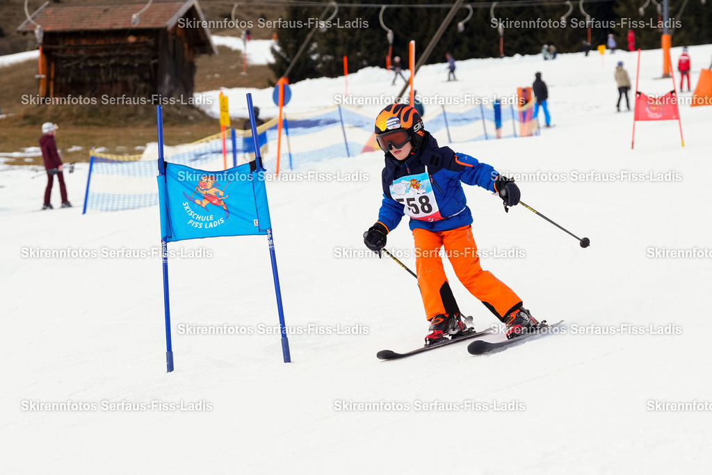 SRF_02.01.2026_0949 | Skirennfotos,Serfaus,Fiss,Ladis,Kinderskirennen,Winter,Tirol,Oberland,skirace,SFL,feelfree,weil wir's genießen,ski,Ski,skifahren,Sonnenplateau, - Realisiert mit Pictrs.com