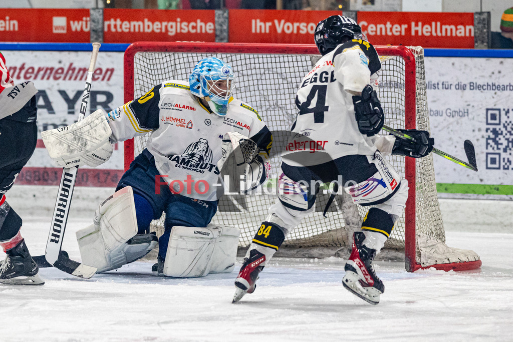 TSV Peißenberg Miners vs EA Schongau Mammuts | Eishockey Bayernliga 2023/2024, TSV Peißenberg Miners vs EA Schongau Mammuts, 20231215,
Xaver NAGEL (Mammuts Goali 80) in Aktion,
2023-12-15 in Peißenberg (Eisstadion)
80 Xaver NAGEL (Mammuts Goali 80), 84 Tim MÜHLEGGER (Mammuts 84)
Copyright: WolfgangxLindner foto-lindner.de