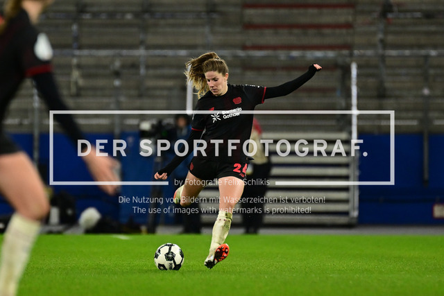Fußball I Frauen I Saison 2025-2026 I DFB-Pokal I Achtelfinale I Hamburger SV - Bayer 04 Leverkusen I 18858 | Der Sportfotograf. - Realisiert mit Pictrs.com