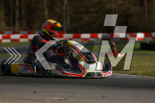 0DKP1692 | Kliewer Motion & Motorsport - Realisiert mit Pictrs.com