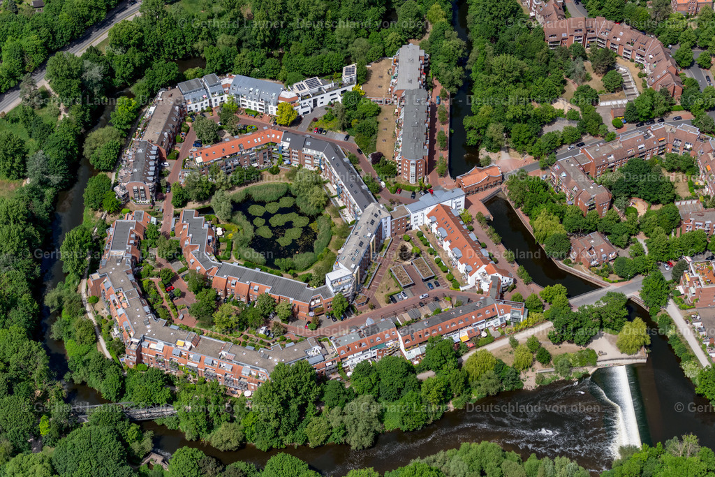 4030815 | HANNOVER 02.06.2020 Insel - Leineinsel Döhren - am Ufer des Flussverlaufes der Leine im Ortsteil Wülfel in Hannover im Bundesland Niedersachsen, Deutschland. Weiterführende Informationen bei: Hannover.de Internet Gesellschaft mit beschränkter Haftung. // Island on the banks of the river course of Leine in the district Wuelfel in Hannover in the state Lower Saxony, Germany. Further information at: Hannover.de Internet Gesellschaft mit beschraenkter Haftung. Foto: Gerhard Launer