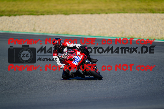 MaZZes_FotoMatrix_240724_6007705_2-96 | BLAU