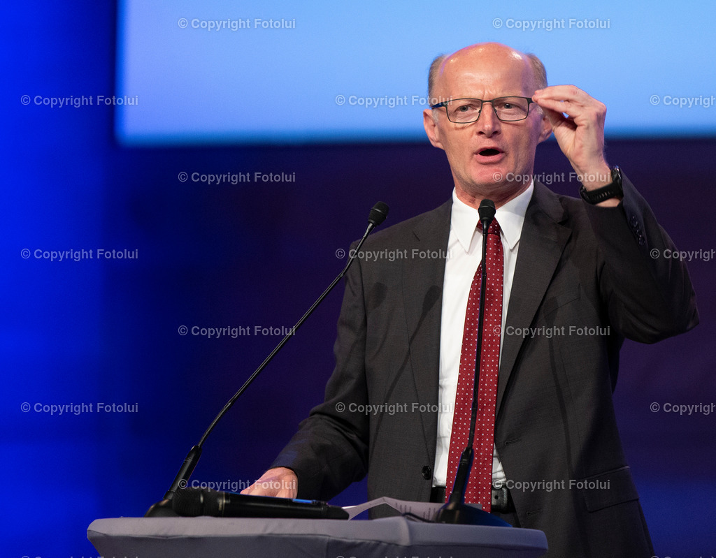 OBERBANK_47 | EIN DANK AN DIE PFLEGEKRAEFTE KABARETT MIT KLAUS ECKEL 02.06.2022 OBERBANK DONAU-FORUM LINZ IM BILD: DR.FRANZ GASSELSBERGER . FOTO:FOTOLUI/OBERBANK