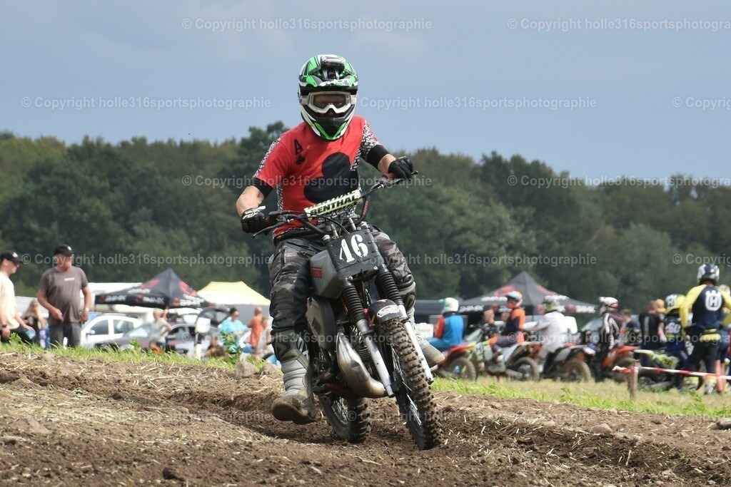 DSC_0060_01 (2) | Sportfotografie , Motorsport, Motoross, Reitsport, Mointainbike, Enduro,
Landschaft , Outdoor, Eventfotografie, Landschaft, Bilder online bestellen - Realisiert mit Pictrs.com