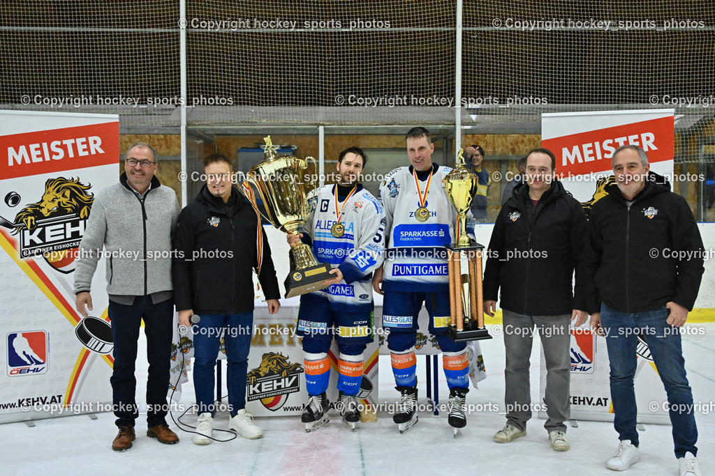 ESC Sparkasse Steindorf Meister 2025/26 | Georg Kavalar Bürgermeister Steindorf, #18 Pewal Martin ESC Steindorf, #57 Wilfan Franz ESC Steindorf, , KEHV, Kärntner Eishockeyverband Präsident Michael Herzog Löschnig, KEHV SIEGFRIED BREIML, KEHV Michael Baumer, ESC Sparkasse Steindorf Meister 2025/26, ESC Sparkasse Steindorf Meister 2025/26 am 08.03.2026 in Althofen (Stadthalle Althofen), Austria, (Photo by Bernd Stefan)