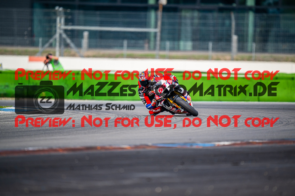 MaZZes_FotoMatrix_220924_1572 | PRO SUPERSTOCK