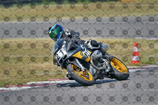 26bc03-2161 | markuskiefer.com - Realisiert mit Pictrs.com