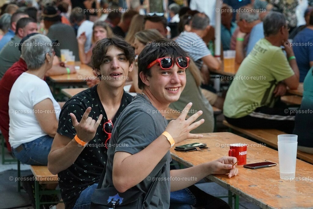 06-news-2023-Juli15-Marktfest_Reutte1-DSC06097 | Info aus dem Bezirk Reutte/Ausserfern Tirol sowie eine umfangreiche Bilddatenbank über die gesamte Region: Lechtal, Talkessel Reutte, Tannheimertal, Zwischentoren. Lech, Plansee, Zugspitze, Grenztunnel, B179, Fernpassstraße, Verkehr, Lawinen, Tradition, - Realisiert mit Pictrs.com