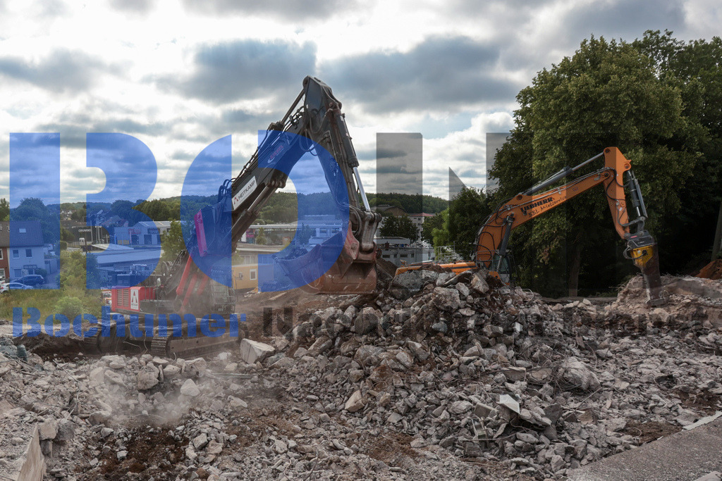 SES_BOCHER20250628-13 | bond - Realisiert mit Pictrs.com