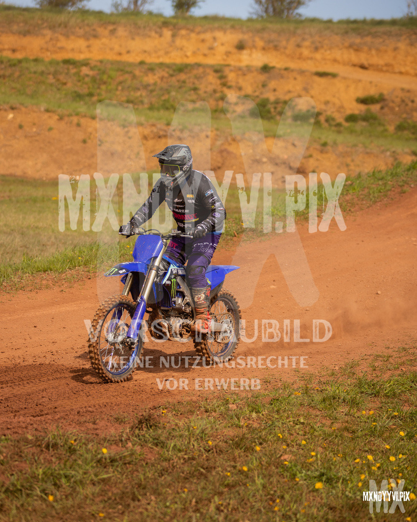 866A4014 | mxndyyvipix