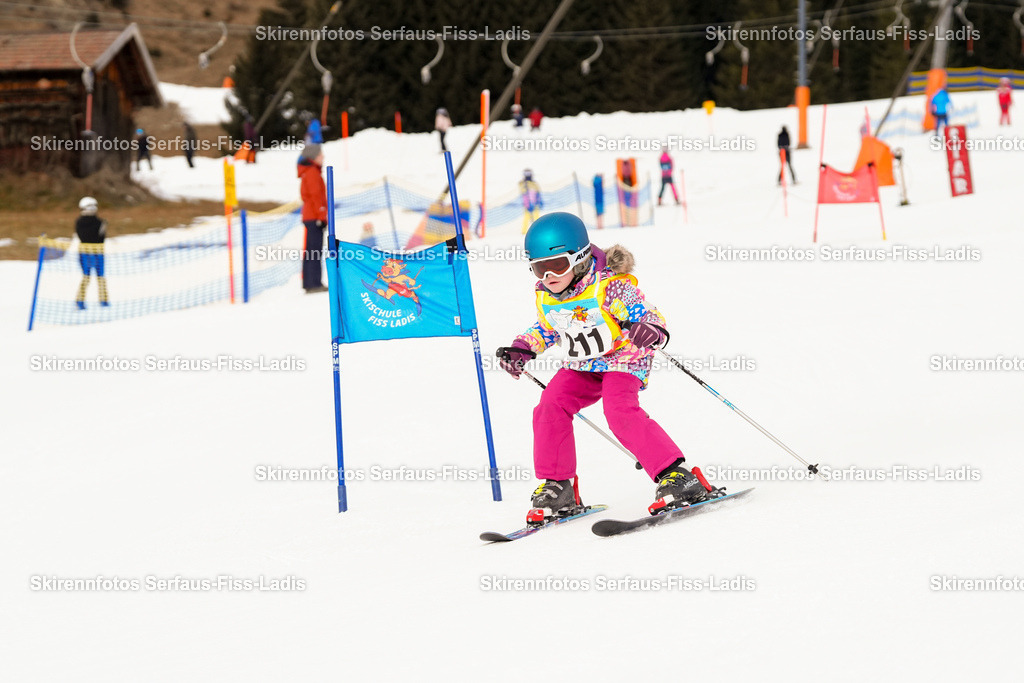 SRF_02.01.2026_0269 | Skirennfotos,Serfaus,Fiss,Ladis,Kinderskirennen,Winter,Tirol,Oberland,skirace,SFL,feelfree,weil wir's genießen,ski,Ski,skifahren,Sonnenplateau, - Realisiert mit Pictrs.com
