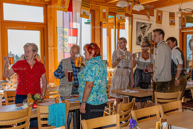 Oktoberfest im Gasthaus Stubinger | Bildershop von pixelworld.at - Realisiert mit Pictrs.com