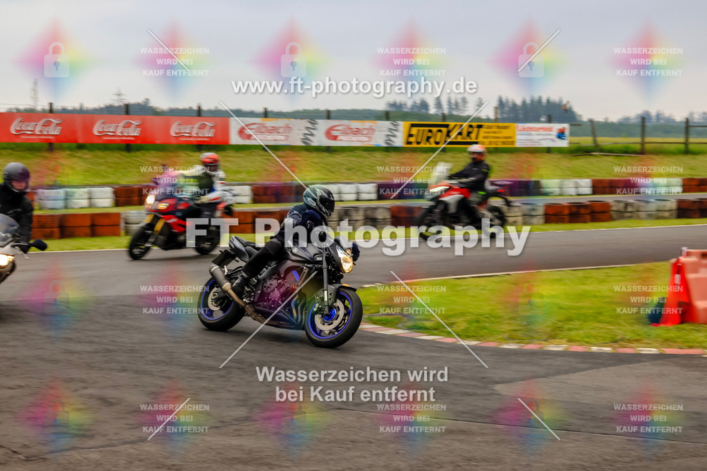 OBK-5209 | Hier findet Ihr Bilder von Touristenfahrten auf der Nürburgring Nordschleife oder von anderen Veranstaltungen die ich besucht habe. Viel Spass beim Durch Schauen 