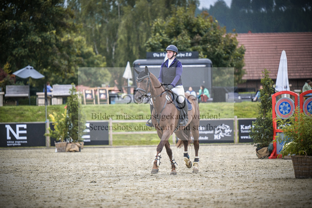 DOS_1464 | Entdecke hochwertige Reitturnierfotos von Foto Oger. Professionell, emotional und authentisch – jetzt Lieblingsmomente im Shop bestellen.Deutschlandweite Turnierfotografie. - Realisiert mit Pictrs.com