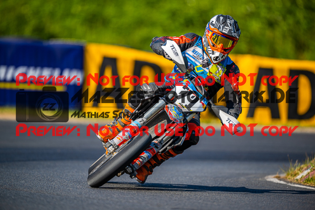 MaZZes_FotoMatrix_220528_4042 | Fotograf Mathias Schmid
Sportfotograf,
Eventfotograf,
Hochzeitsfotograf,
Portraitfotograf