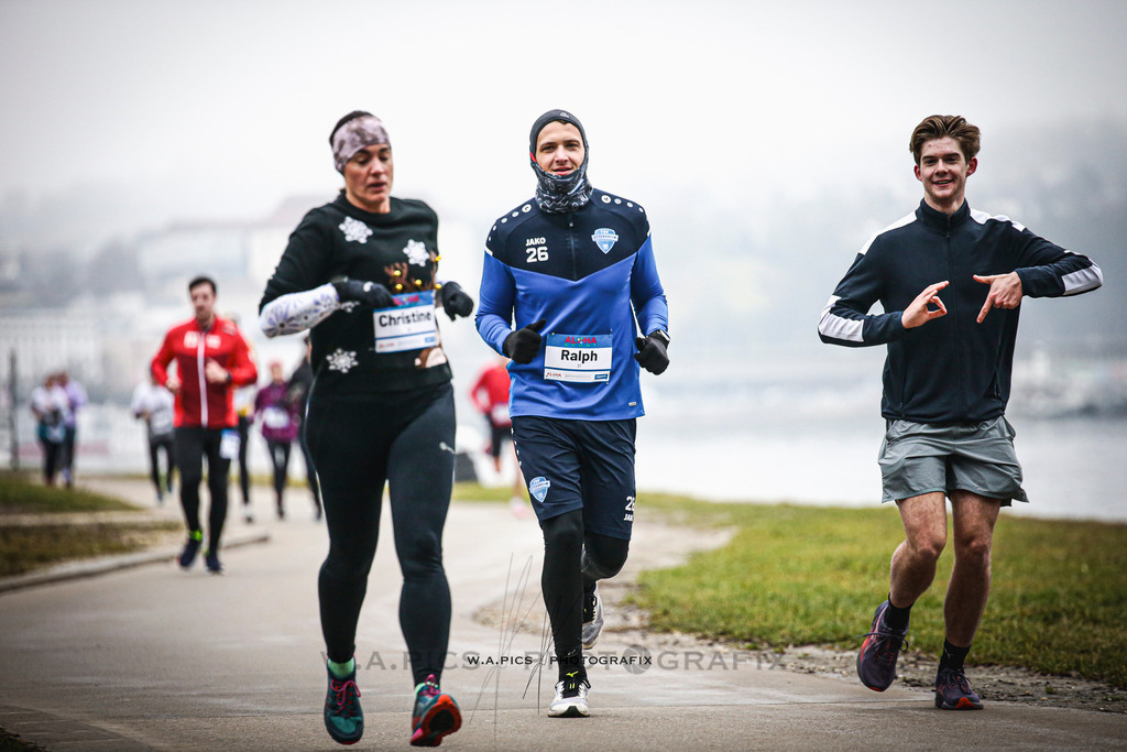 ..... | Linz, AUSTRIA,14. Dezember 25, ALOHA WINTERLAUF DEZEMBER 25 , Image shows: Photo: WAPICS / Andreas Willdoner