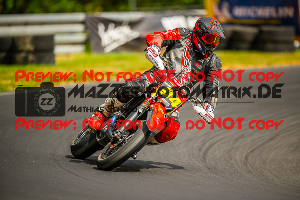 MaZZes_FotoMatrix_230701_9400 | UE40