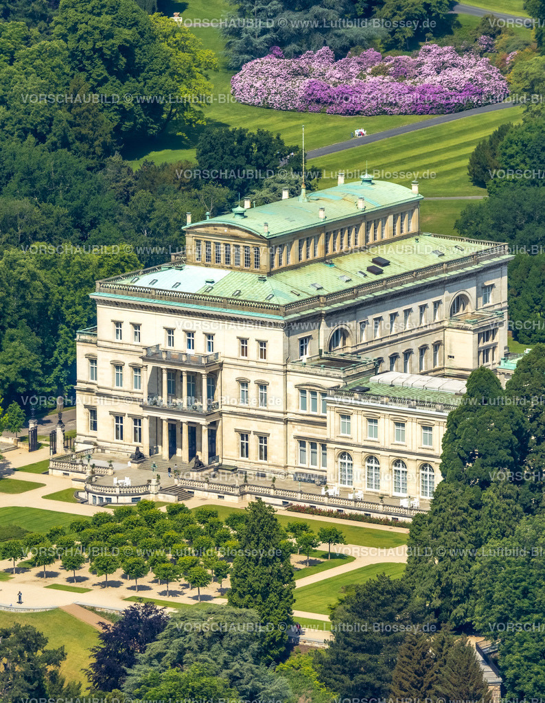 Essen220502613 | Luftbild, Villa Hügel und Rhododendronblüte im Park, ehemaliges Wohnhaus und Repräsentationshaus der Industriellenfamilie Krupp, Essen-Bredeney, Essen, Ruhrgebiet, Nordrhein-Westfalen, Deutschland