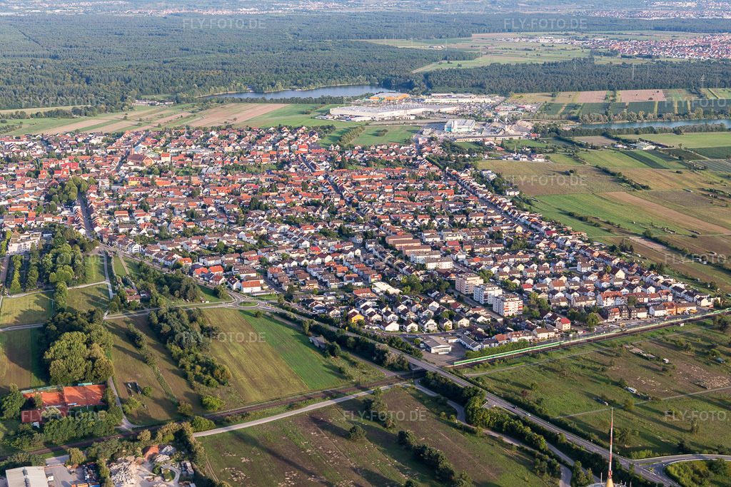 Luftbild: Ortsansicht im Ortsteil Wiesental in Waghäusel im Bundesland Baden-Württemberg in Deutschland. Foto: IMG_102467.jpg vom 24.08.2017 durch Werner Riehm/FLY-FOTO.de