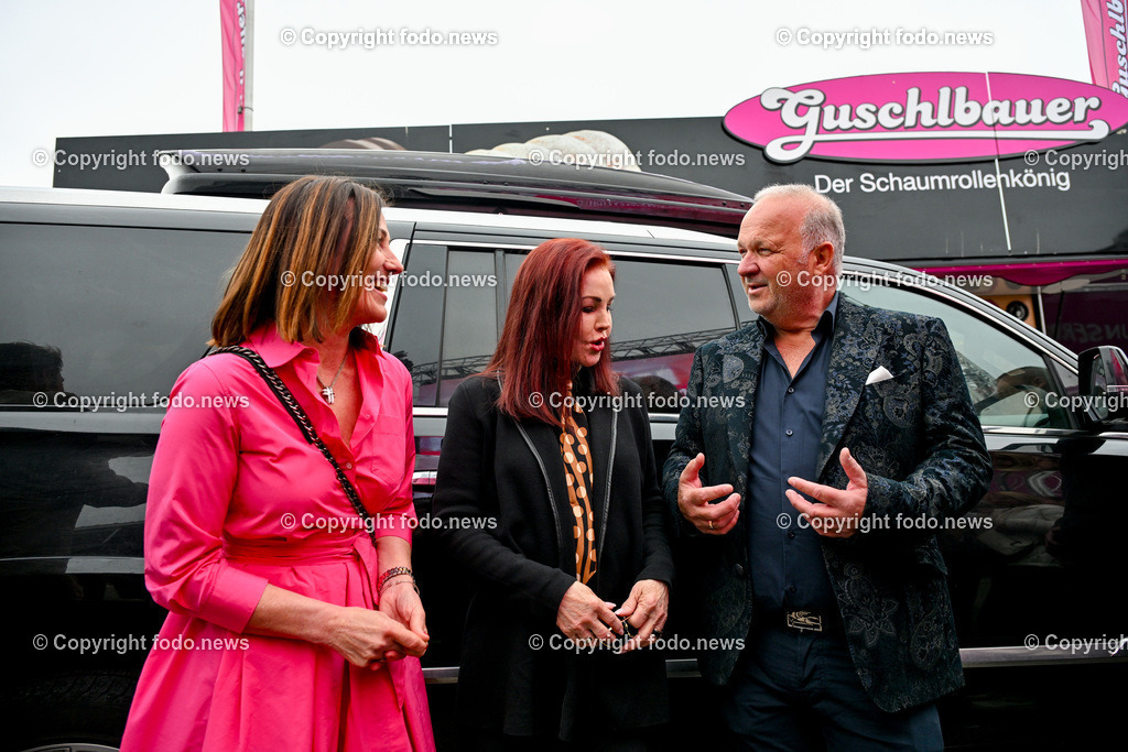 Priscilla Presley bei Guschlbauer_ 24.03.2025-12 | 24.03.2025, ST.WILLIBALD, AUT, im Bild Priscilla Presley bei Guschlbauer, Waltraud und Karl Guschlbauer