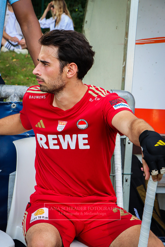 HERREN BUNDESLIGA Rot-Wei_ K_ln - Crefelder HTC 07.09.24 K_ln-021 | lanaschraderfotografie - Realisiert mit Pictrs.com