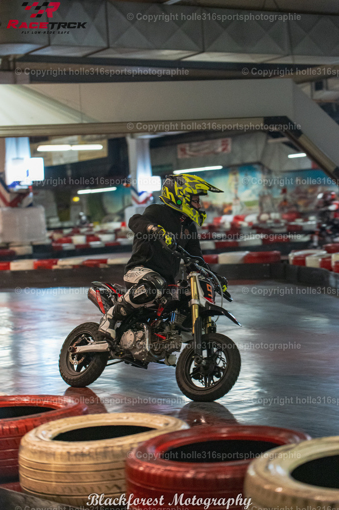 26_01_25racetrck.0929-4 | Sportfotografie , Motorsport, Motoross, Reitsport, Mointainbike, Enduro,
Landschaft , Outdoor, Eventfotografie, Landschaft, Bilder online bestellen - Realisiert mit Pictrs.com