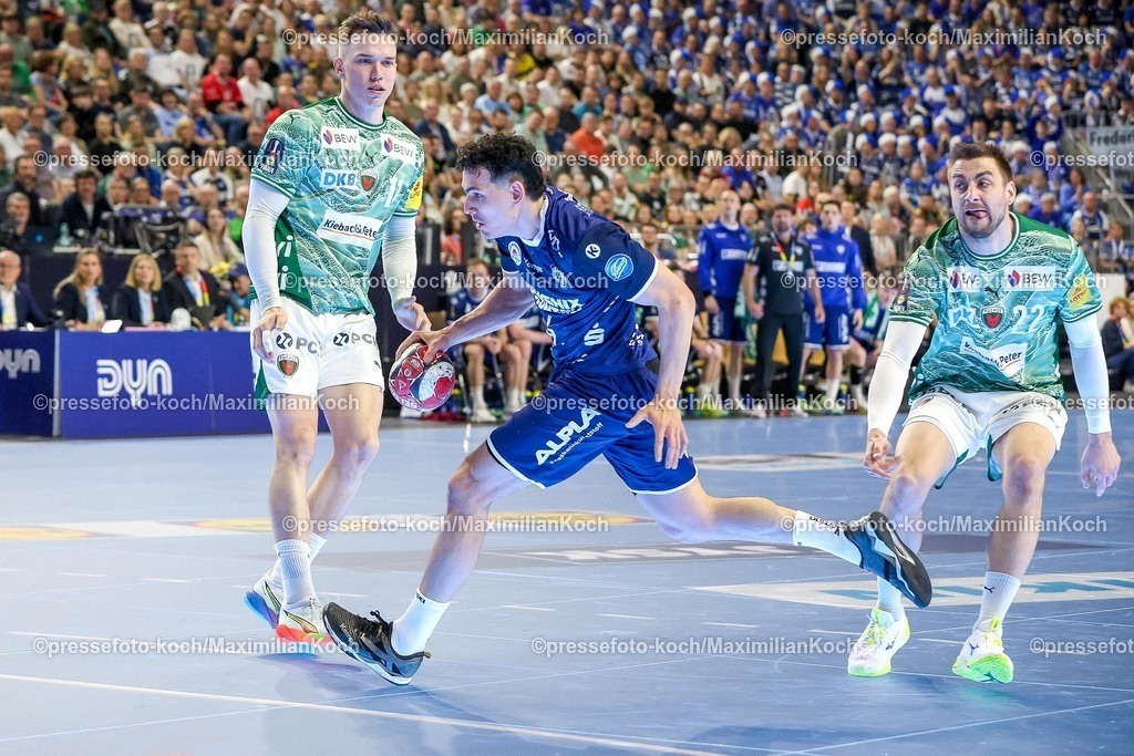 xSSCx18042601018 | 18.04.2026, xsscx, Handball, DHB-Pokal Lidl Final4, TBV Lemgo-Lippe - Füchse Berlin, Saison 2025 / 2026 Herren, Lanxess Arena: Samuel Zehnder (TBV Lemgo Lippe #04) Photo: xSandraxScherningxPressefotoKochx