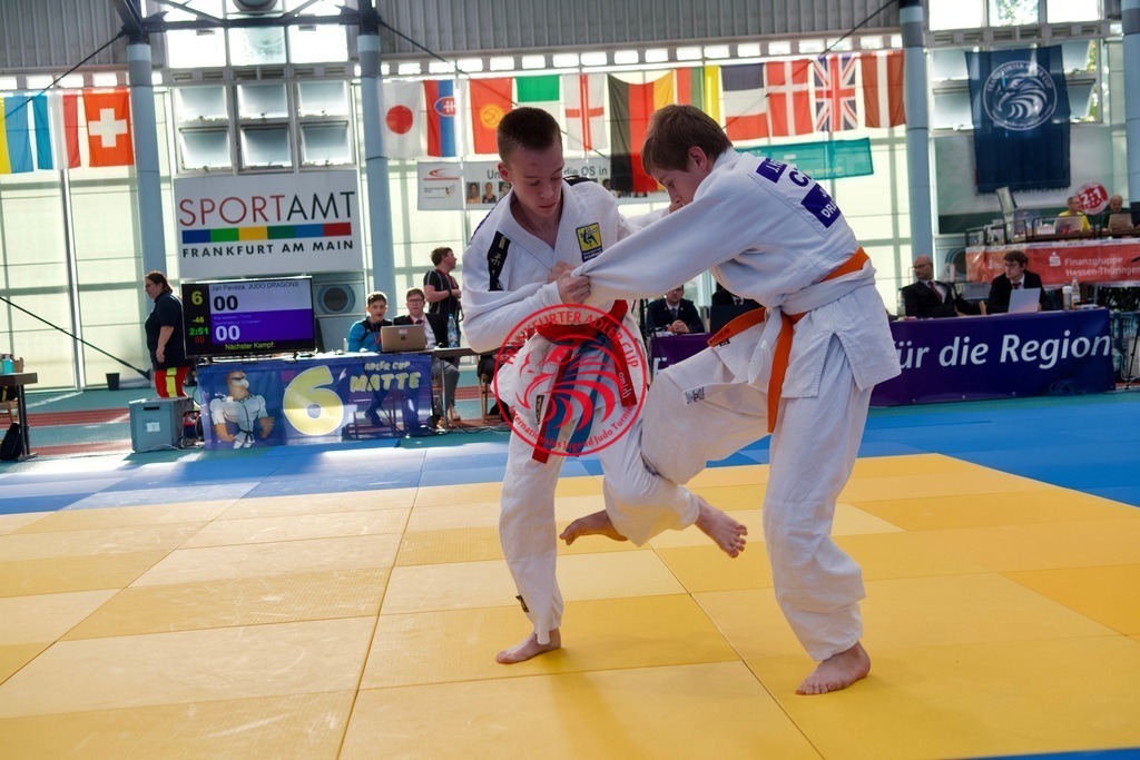 RAS_8358 | Fotos vom Adler Cup - Pictures from Adler Cup

Hier findet Ihr alle Eindrücke und großen Momente der Adler Cup Wochenenden. Here you will find all impressions and great moments of the Adler Cup weekends. - Realisiert mit Pictrs.com