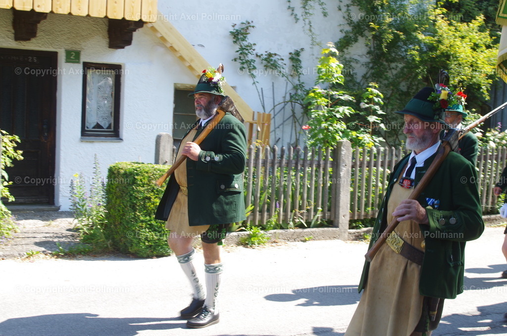 IMGP4125 | fotografiert von Axel PollmannLeonhardi Wallfahrt Benediktbeuern und Murnau, Fronleichnam, Fasching, Landschaft im Loisachtal und Benediktbeuern  - Realisiert mit Pictrs.com