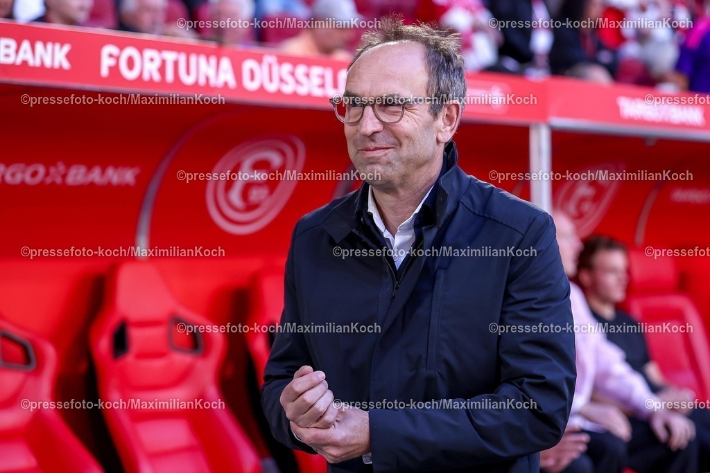 F9524042601091 | 24.04.2026, Fußball, Fortuna Düsseldorf - SC Dynamo Dresden, 2. Fußball Bundesliga, Herren, Merkur Spiel-Arena, 31. Spieltag, Saison 2025 2026: Alexander Jobst (Vorstandsvorsitzender F95 Vorstand)   DFB regulations prohibit any use of photographs as image sequences and or quasi-video.