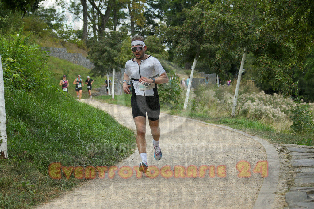 250824_1429_EX1_6380 | Sportfotografie im Rhein-Sieg Kreis, Köln, Bonn, NRW, Rheinland Pfalz, Hessen, etc. Unser Tätigkeitsfeld umfasst den Laufsport vom Volkslauf über den Marathon, Duathlon, Triathon bis zum Ultralauf wie Kölnpfad Ultra oder Schindertrail.