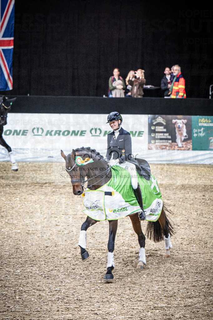 DOS_0115 | Entdecke hochwertige Reitturnierfotos von Foto Oger. Professionell, emotional und authentisch – jetzt Lieblingsmomente im Shop bestellen.Deutschlandweite Turnierfotografie. - Realisiert mit Pictrs.com