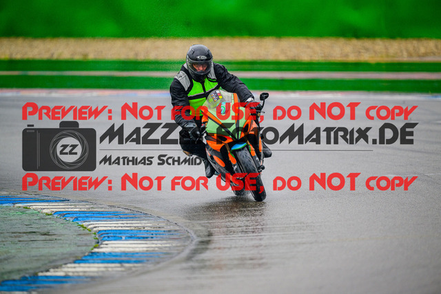 MaZZes_FotoMatrix_240521_6007705_5542 | INST