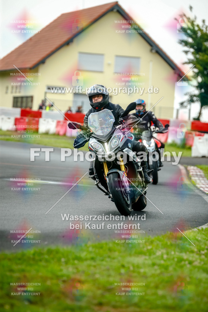 VBK-3758 | Hier findet Ihr Bilder von Touristenfahrten auf der Nürburgring Nordschleife oder von anderen Veranstaltungen die ich besucht habe. Viel Spass beim Durch Schauen 