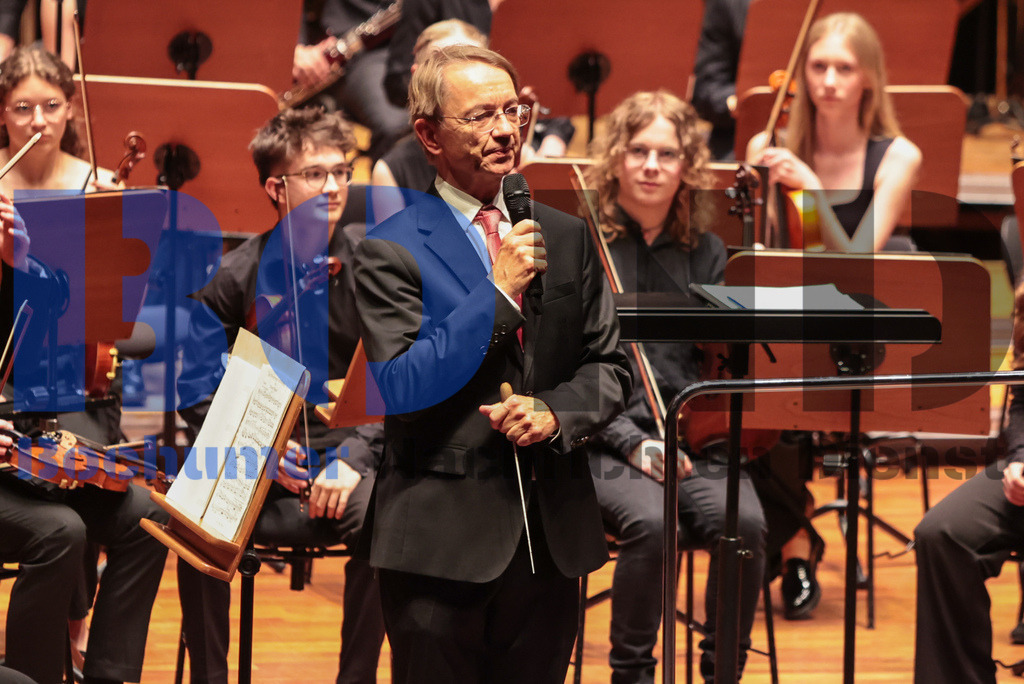 SES_BOCSIN20250609-29 | bond - Realisiert mit Pictrs.com