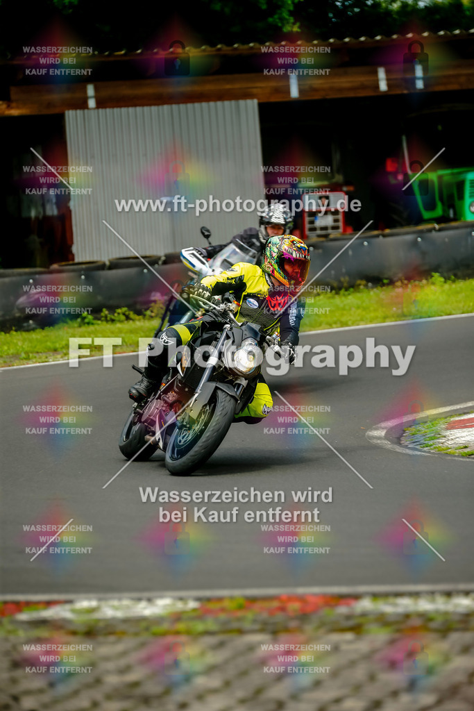VBK-4434 | Hier findet Ihr Bilder von Touristenfahrten auf der Nürburgring Nordschleife oder von anderen Veranstaltungen die ich besucht habe. Viel Spass beim Durch Schauen 