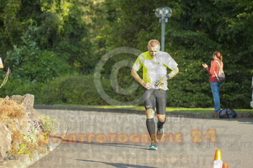 250801_1910_EX1_7225 | Sportfotografie im Rhein-Sieg Kreis, Köln, Bonn, NRW, Rheinland Pfalz, Hessen, etc. Unser Tätigkeitsfeld umfasst den Laufsport vom Volkslauf über den Marathon, Duathlon, Triathon bis zum Ultralauf wie Kölnpfad Ultra oder Schindertrail.