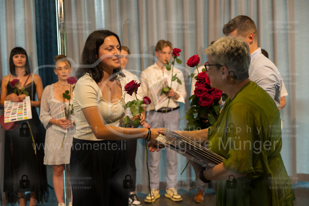 FeusiDiplomfeier_R6OO3085 | Brigitte Münger / bmsportphotography - Realisiert mit Pictrs.com