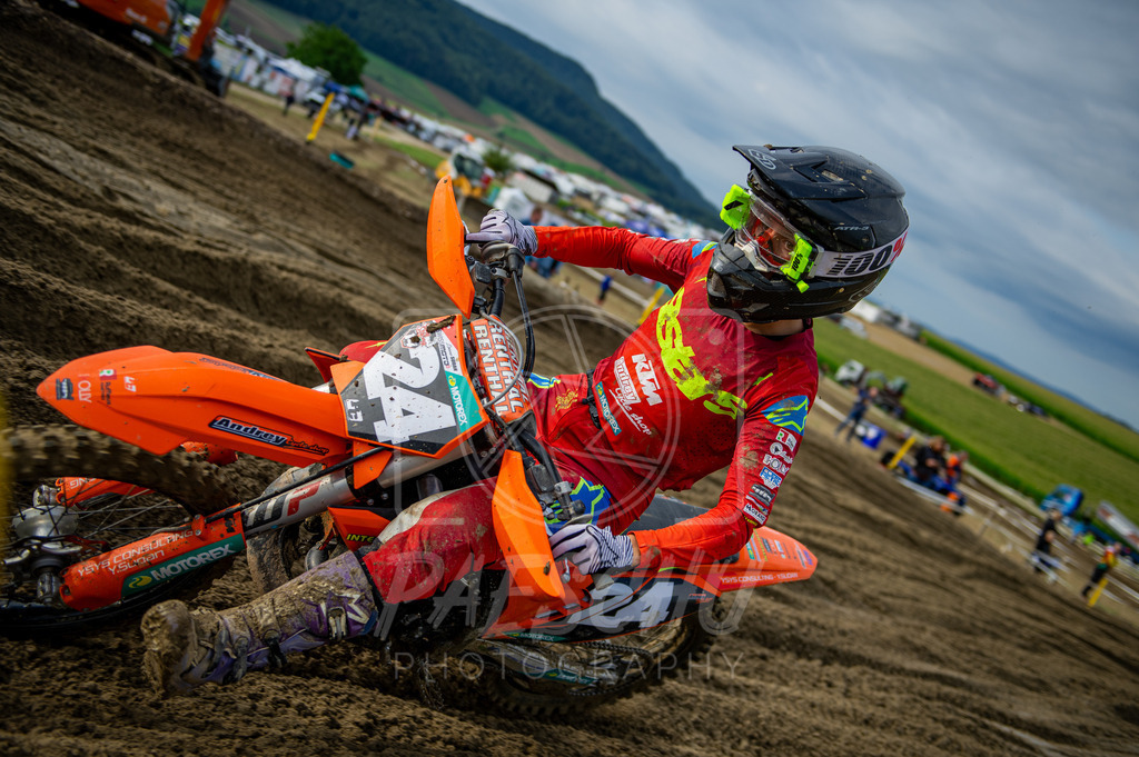 Lady (265) | Paeschuphoto Shop - Wer nicht sucht der auch nicht findet.Ob Motocrossbilder oder von einem besuchtem Spiel, Hauptsache Action. - Realisiert mit Pictrs.com