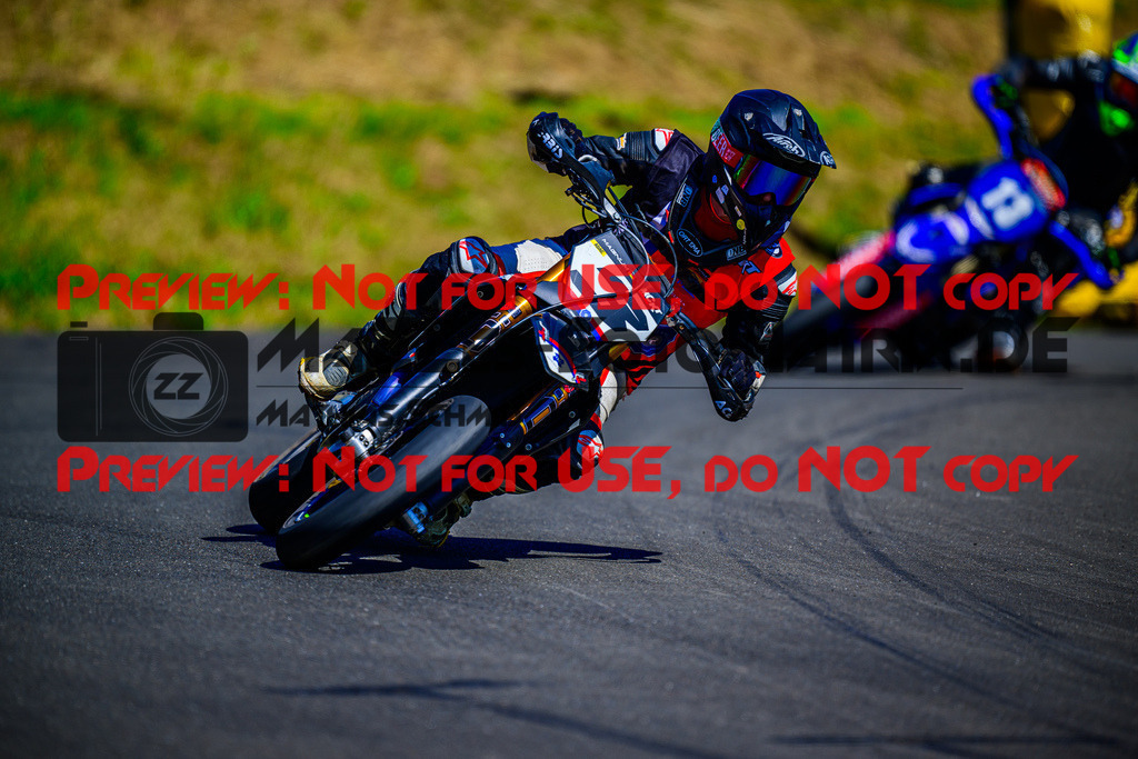 MaZZes_FotoMatrix_240816_6007705_8459 | UE40