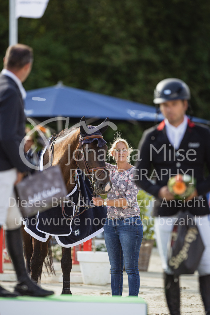 230730_BHO_GrosserPreis-628 | Deine schönsten Turniermomente als professionelle Fotos! Entdecke hochwertige Pferdesport-Fotografie im Online-Shop. Jetzt Fotos finden & bestellen!