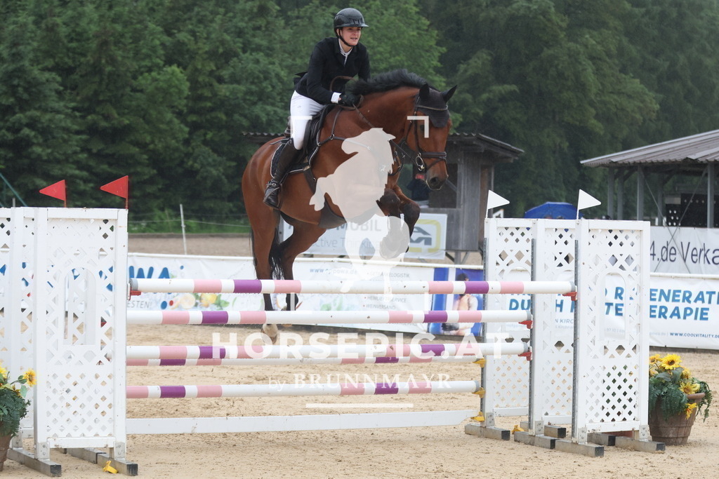 0P6A3684 | Willkommen bei Brunnmayr - Design & Fotografie – Ihrem Spezialisten für Reitturniere und Pferdeveranstaltungen in Oberösterreich, Salzburg und Bayern! Seit über 17 Jahren sind wir leidenschaftlich dabei.