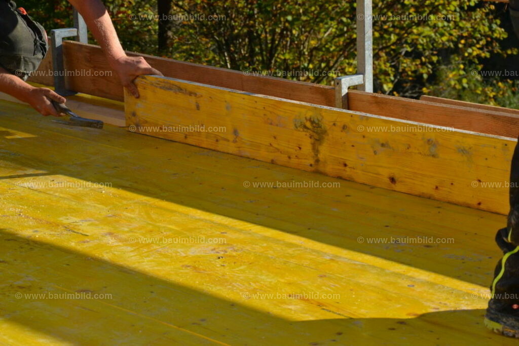 bib-lg04-betonarbeiten-0529 | Nach LV-Leistungsgruppen sortierte Detailfotos über den Bau eines Hauses. Alle Hausbau-Bilder direkt vom Urheber und Autor der Website Haus-Selber-Bauen.com