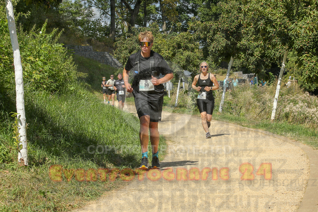 250824_1238_EX1_9990 | Sportfotografie im Rhein-Sieg Kreis, Köln, Bonn, NRW, Rheinland Pfalz, Hessen, etc. Unser Tätigkeitsfeld umfasst den Laufsport vom Volkslauf über den Marathon, Duathlon, Triathon bis zum Ultralauf wie Kölnpfad Ultra oder Schindertrail.